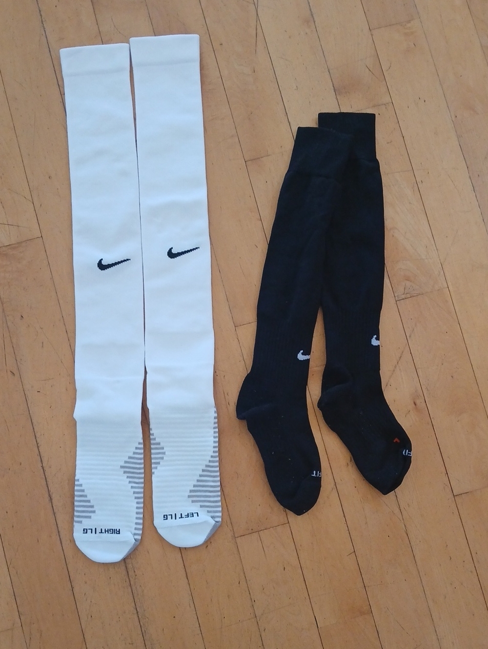 Nike Men's Performance Soccer Socks - White & Black